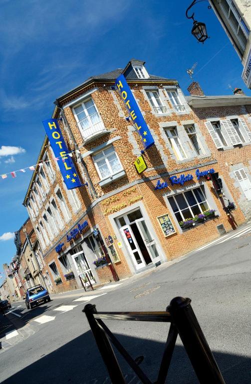 Les Reflets Jaunes Givet Bagian luar foto